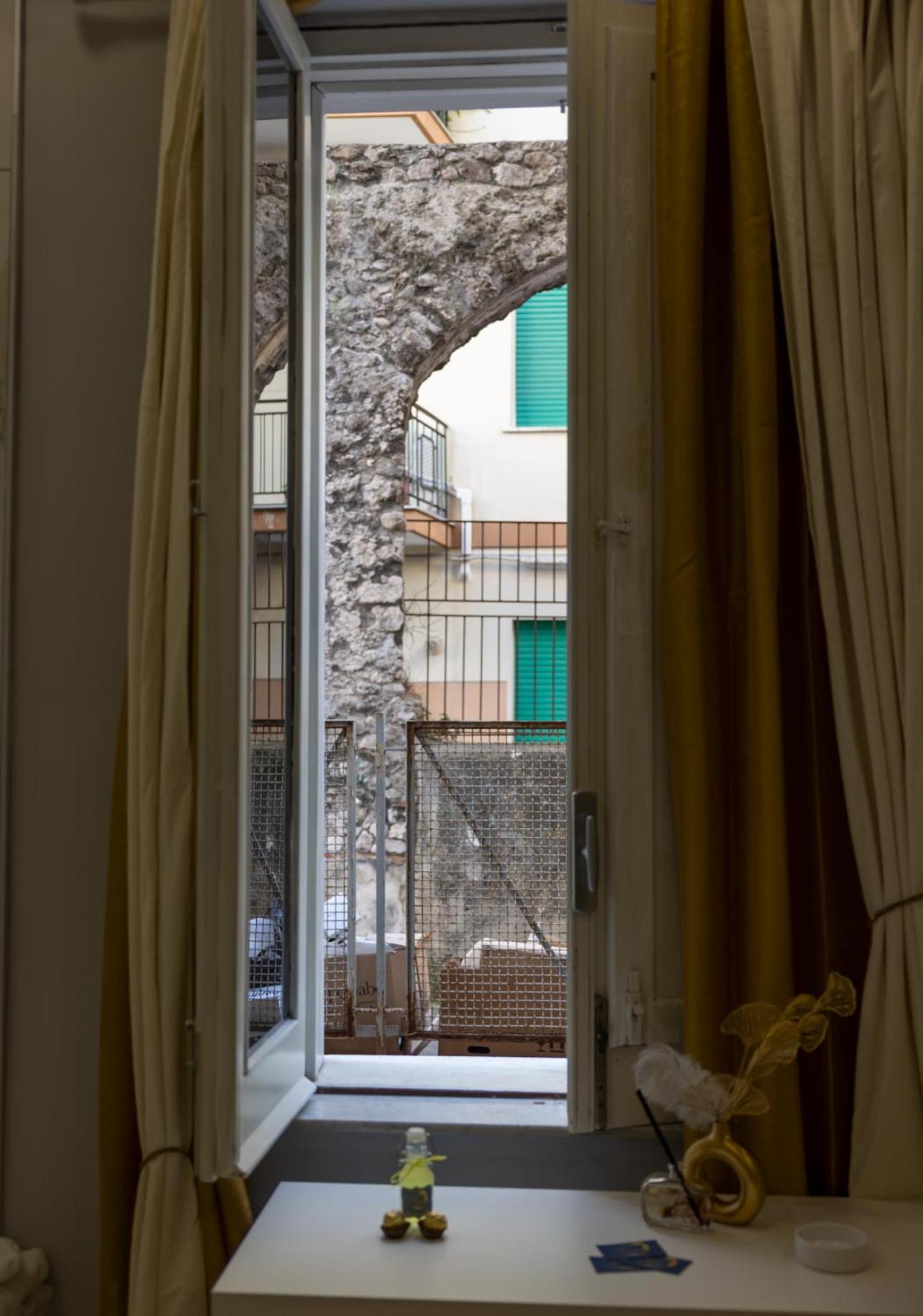 Enchanting Suites Salerno Exterior photo