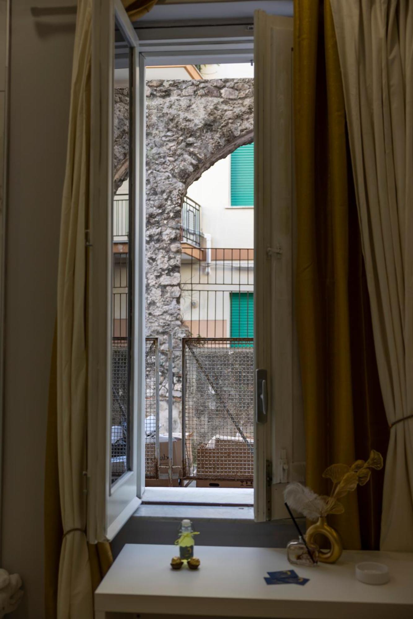 Enchanting Suites Salerno Exterior photo